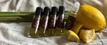 Load image into Gallery viewer, Lemon Grass Oil
